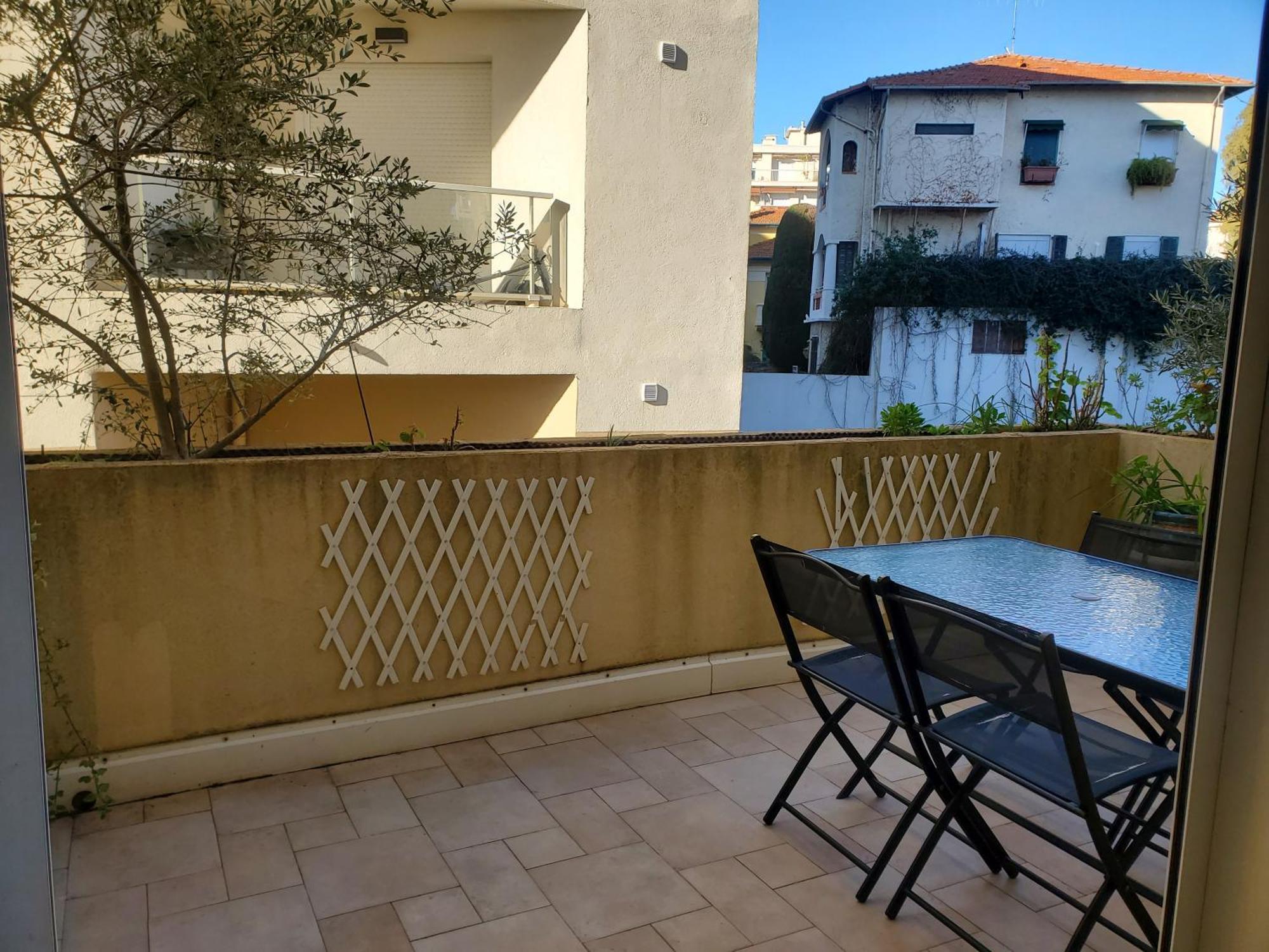 Le Pin Dore Antibes Exterior photo